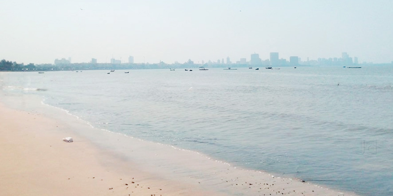 Girgaon Chowpatty, Mumbai Tourist Attraction