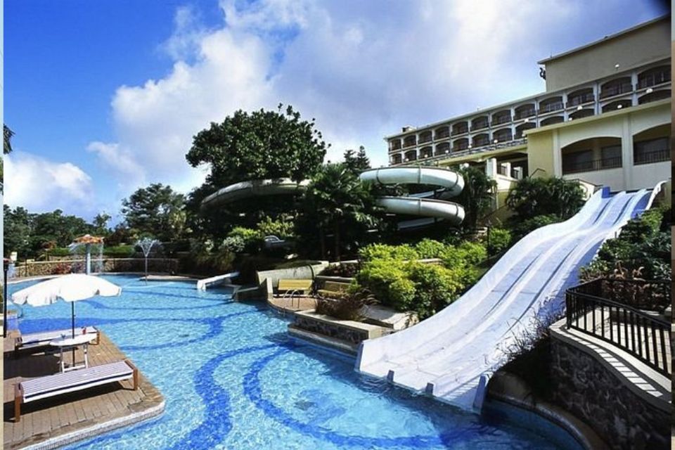 Fariyas Resort, Lonavala and Khandala