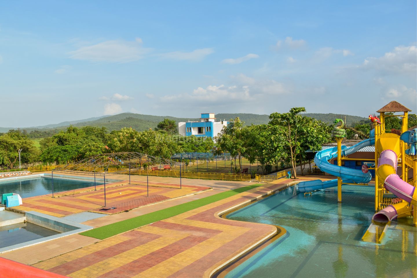 Mati Hill County Resort 