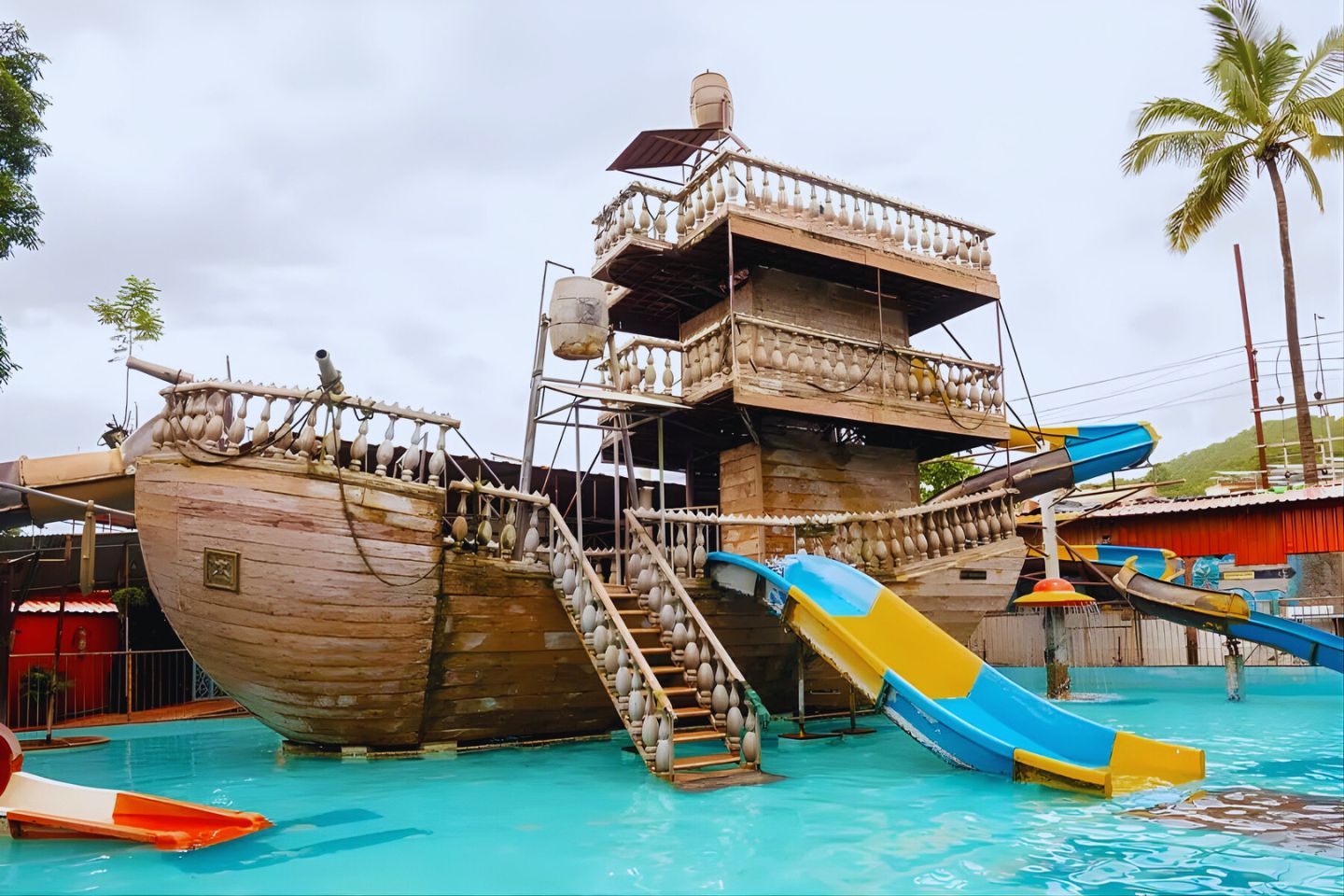 Royal Garden Resort & Water Park